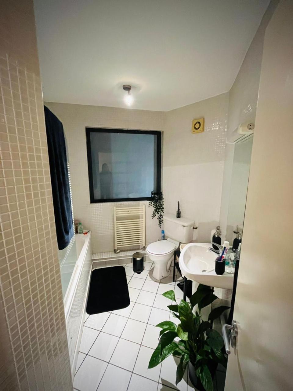 Dorm Room 5-6 People Shared Bathroom Outside Room Dublin Ngoại thất bức ảnh